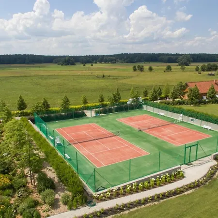 Posiadlosc Wiejska I Ogrody Acqua Di Rosa Zameczek