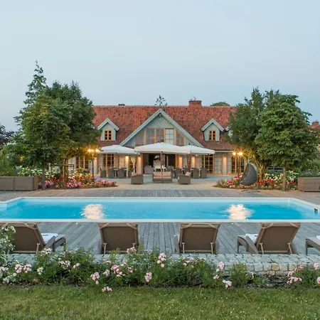 Posiadlosc Wiejska I Ogrody Acqua Di Rosa 酒店 Zameczek