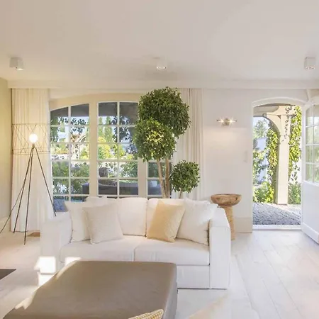 Posiadlosc Wiejska I Ogrody Acqua Di Rosa 5* Zameczek